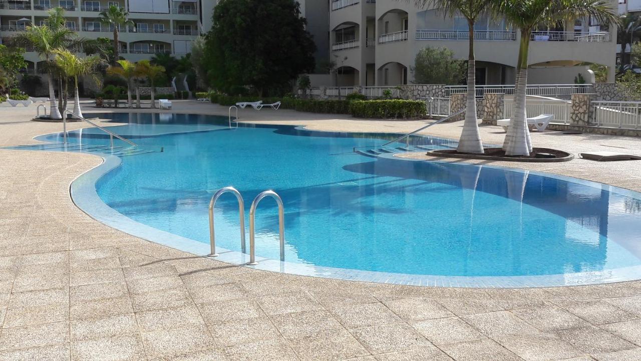 Comfortable Apartment With Amazing Sea Views 滨海帕尔姆 外观 照片